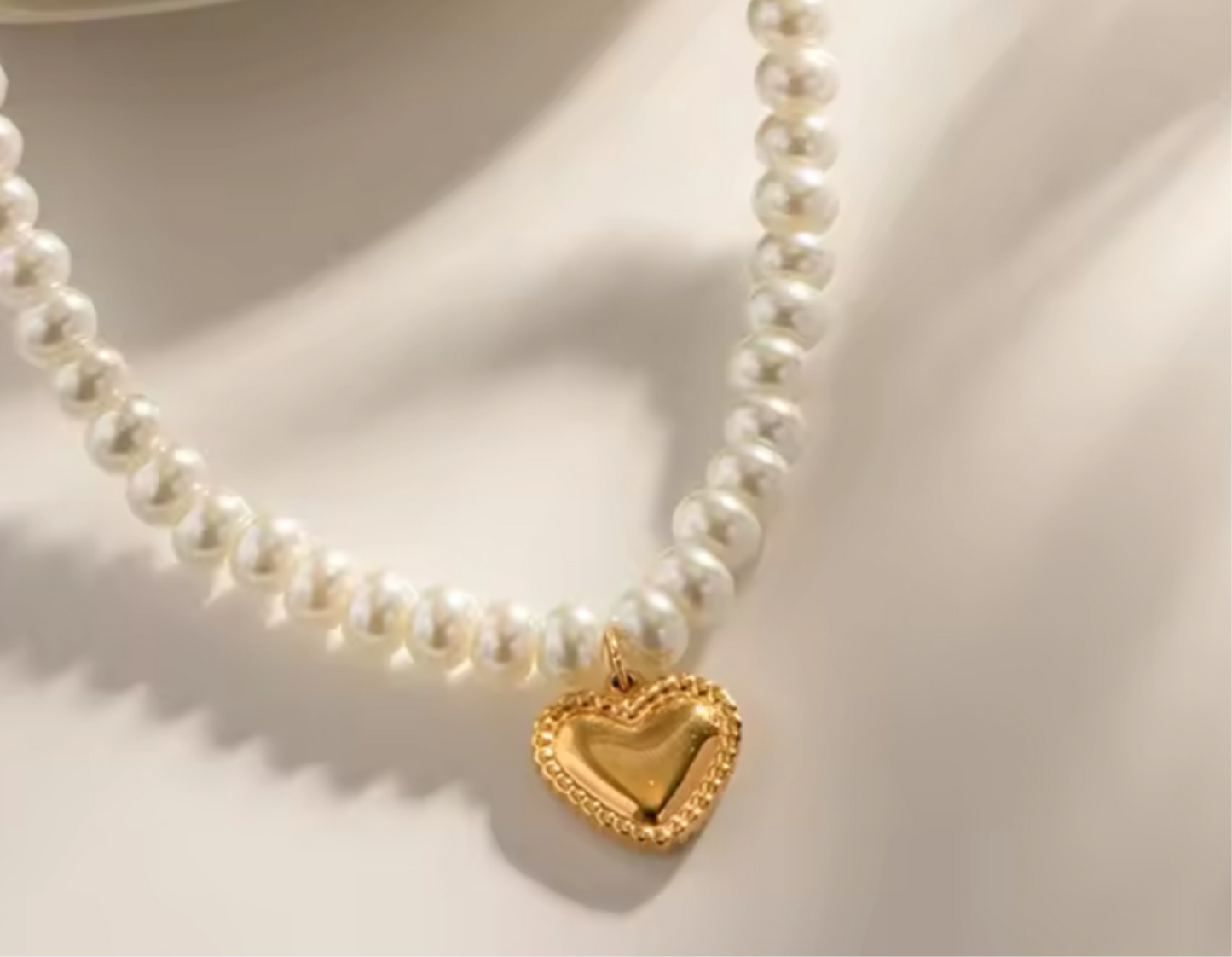 Collar Corazón de Perlas – Acero inoxidable