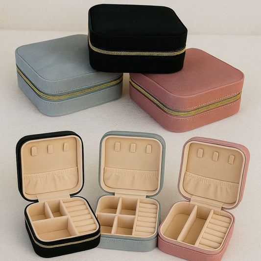 Mini joyeros de viaje en colores pastel con compartimentos internos para joyería