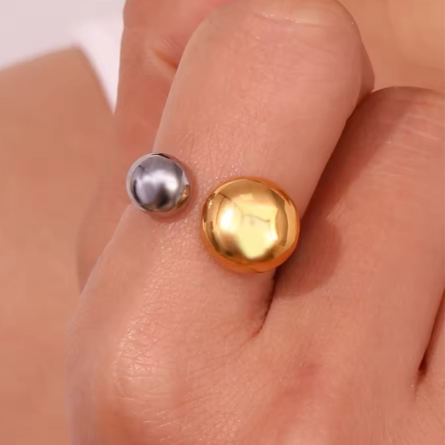 Anillo Bicolor Doble – Acero Inoxidable 316L con Baño de Oro 18K
