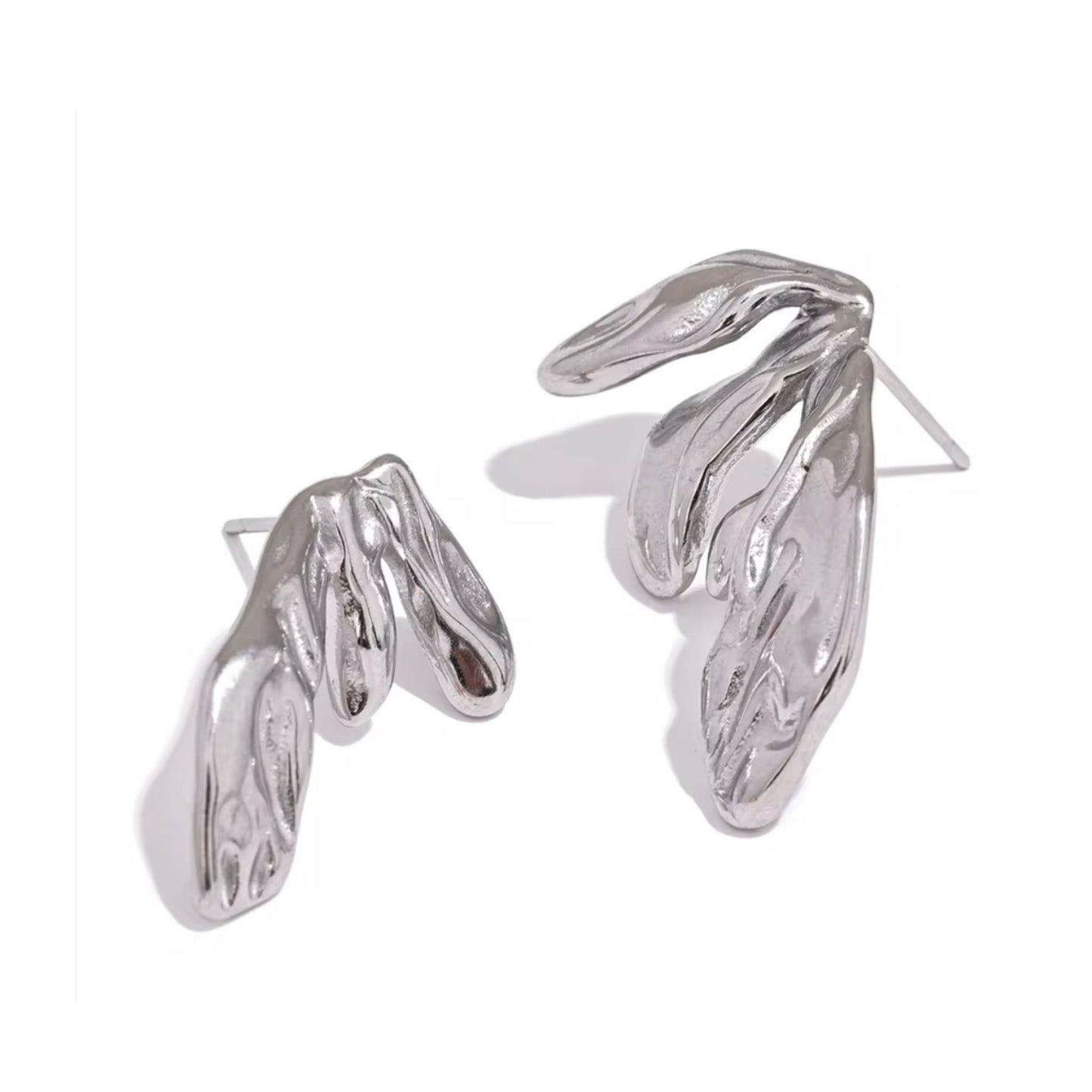 Aretes asimetricoa de Acero Inoxidable en Plata - Diseño Hoja
